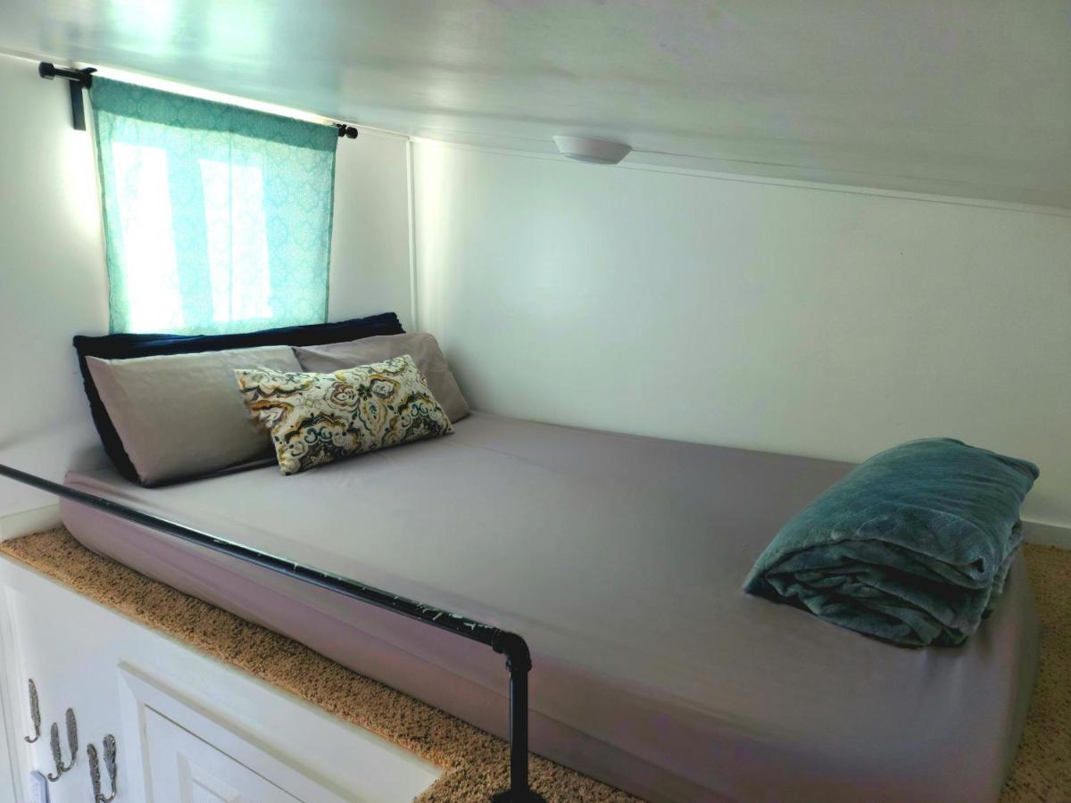 Tiny Home Hot Tub Colorado City Eksteriør billede