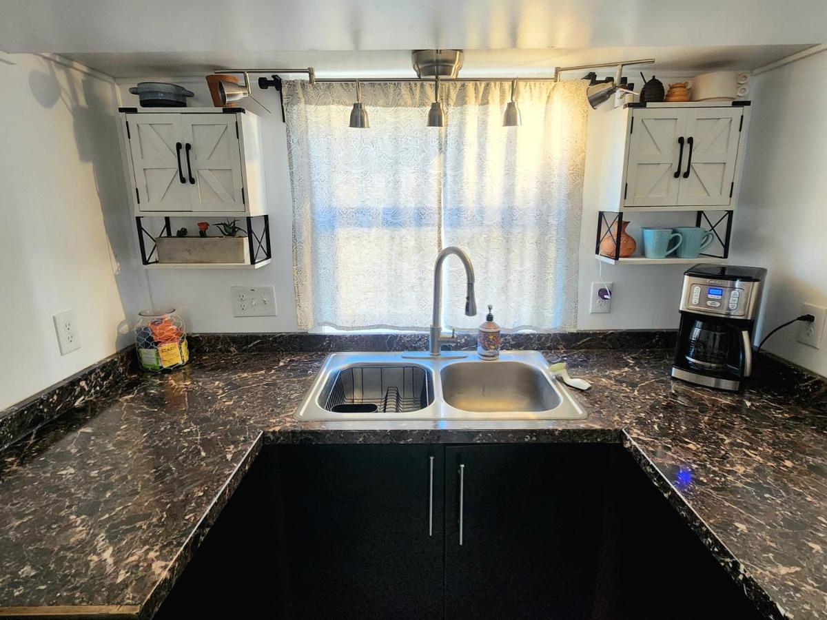 Tiny Home Hot Tub Colorado City Eksteriør billede